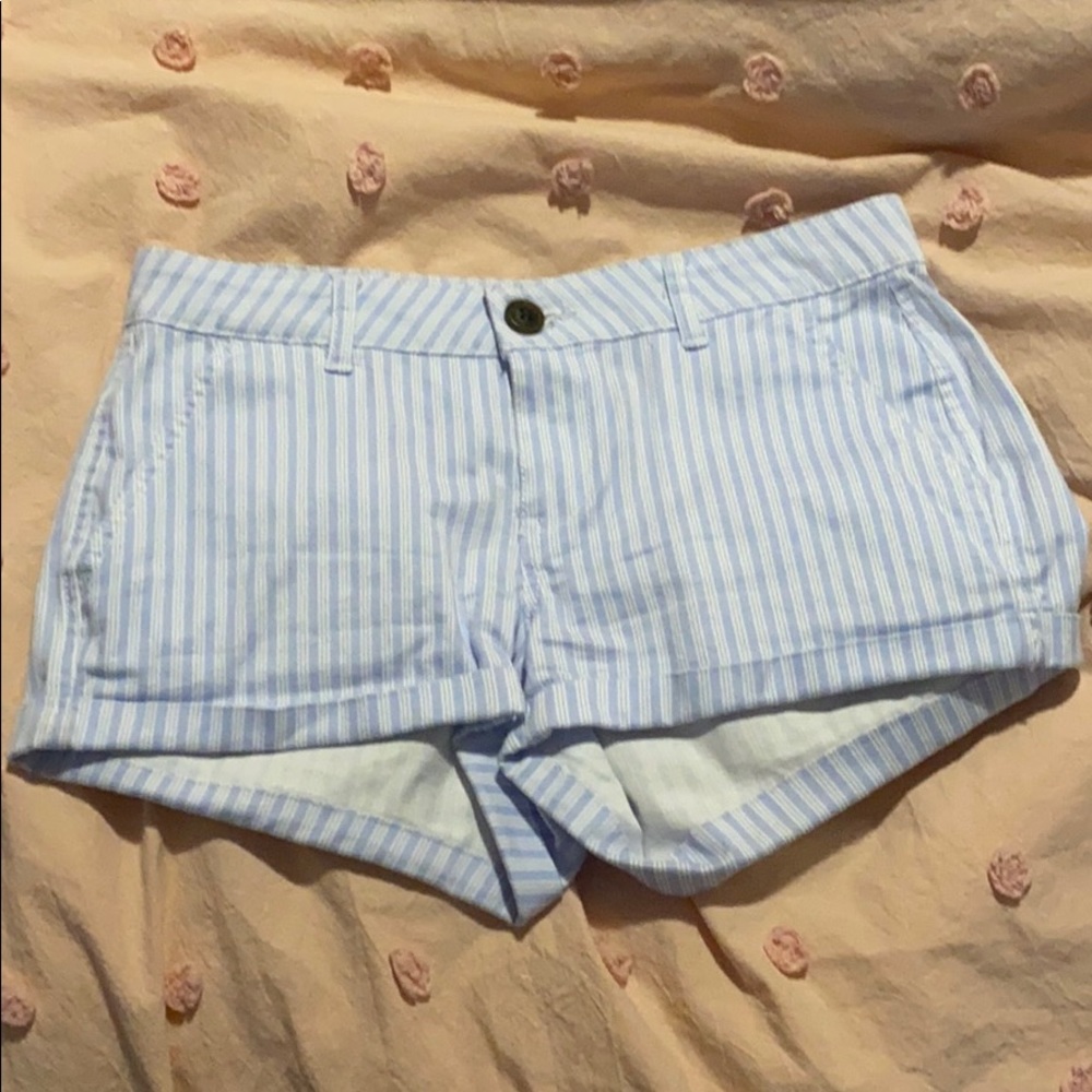 Beach vibe shorts!!!